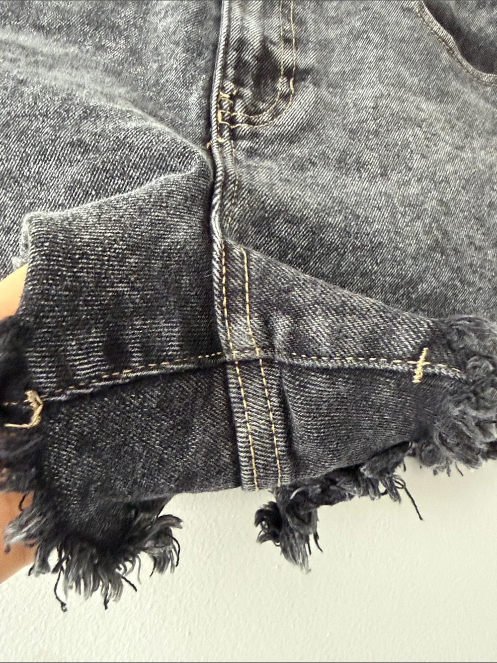 High Rise Black Acid Wash Denim Shorts Raw Hem KENDALL + KYLIE The Drifter 13/31